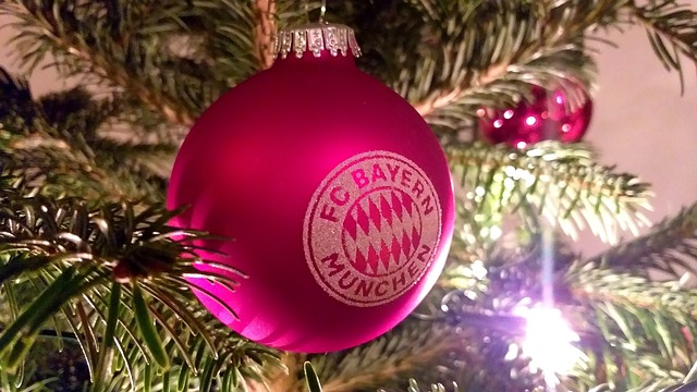 入阿迪达斯 入阿迪达斯